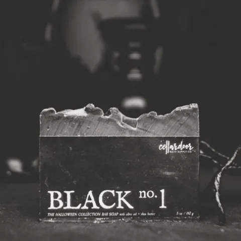 Mydło do ciała w kostce Cellar Door Black no.1 -142g