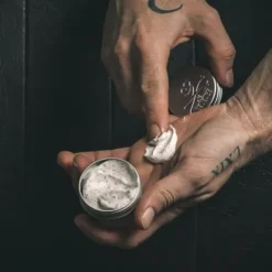 Peeling do twarzy The Bluebeards Revenge Face Scrub 30 ml